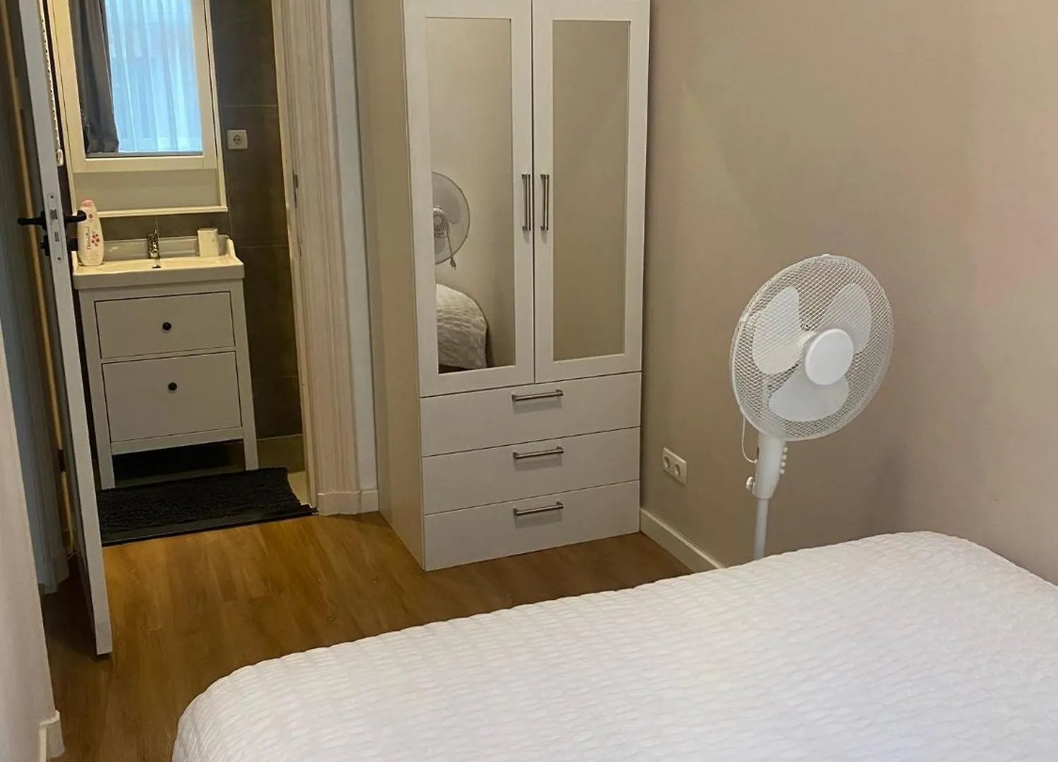 Rotterdam Inn Apartahotel