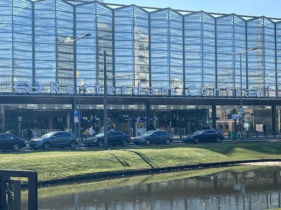 Hotel apartamentowy Rotterdam Inn